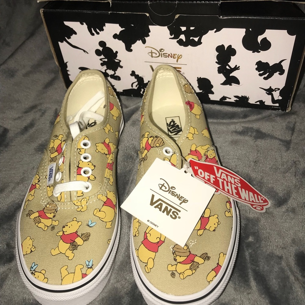Disney Vans Winnie the Pooh Youth Size 3